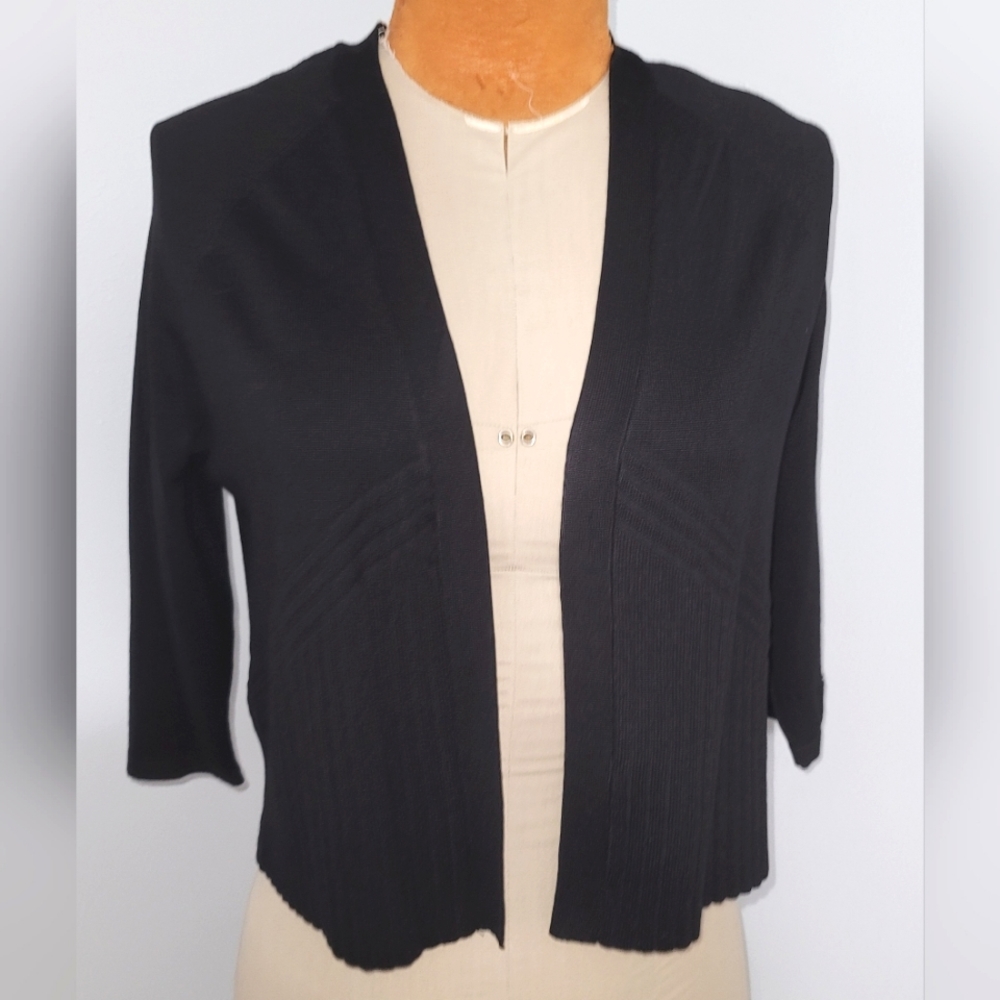 Love Scarlett black shrug/bolero Sz M